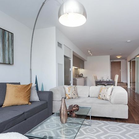 Applewood Suites - Condo Townhome 多伦多 外观 照片
