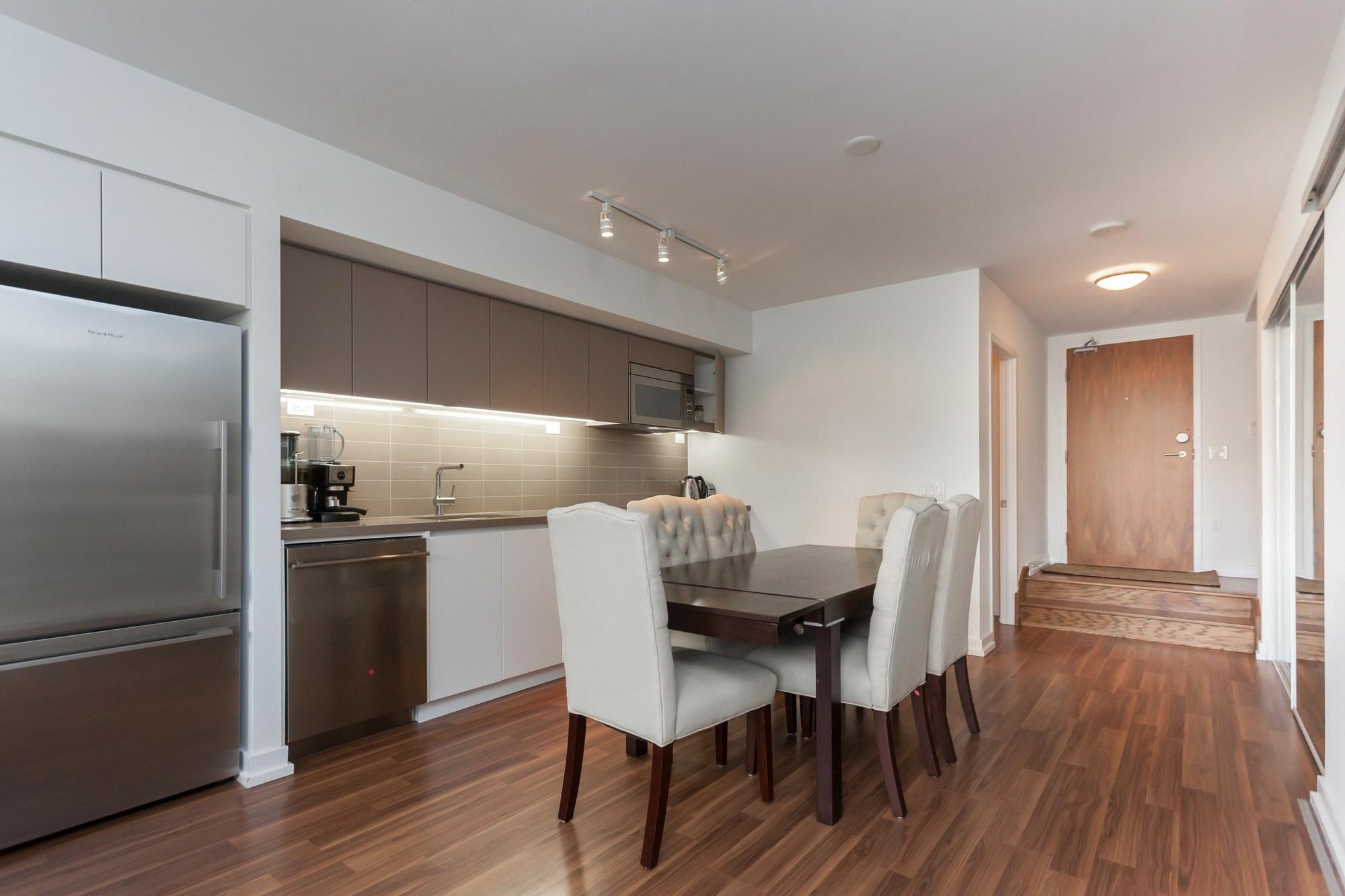 Applewood Suites - Condo Townhome 多伦多 外观 照片